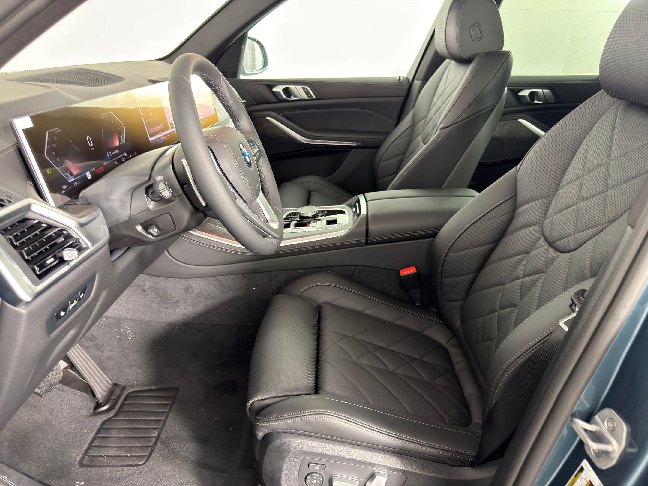 Used 2026 BMW X5 sDrive40i w/ Parking Assistance Package RWD image 5