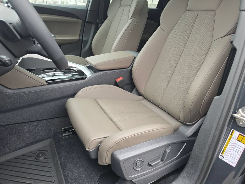 New 2026 Audi Q5 Premium Plus w/ Premium Plus AWD/4WD image 37