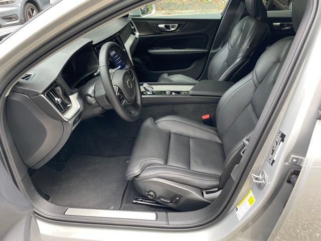 Certified 2025 Volvo V60 B5 Cross Country Ultra AWD/4WD image 10
