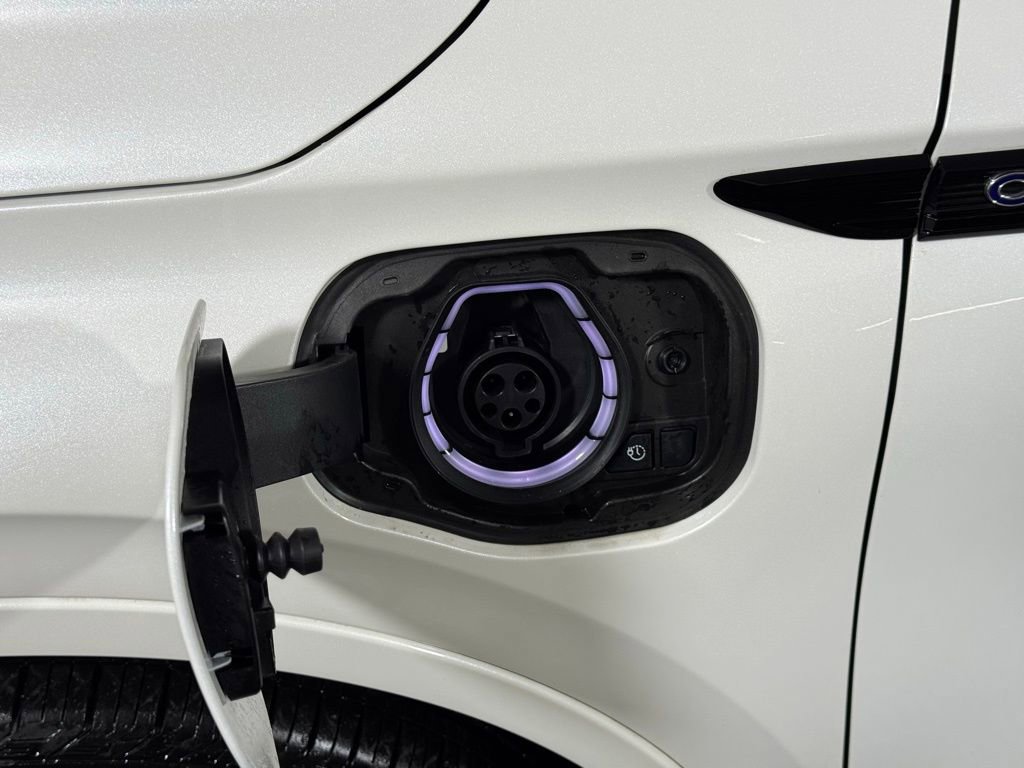 New 2025 Lincoln Corsair Grand Touring w/ Equipment Group 302A image 9