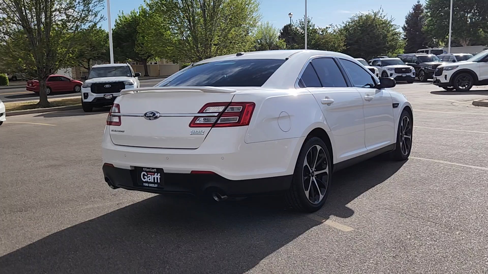 Used 2014 Ford Taurus SHO w/ Equipment Group 401A image 15