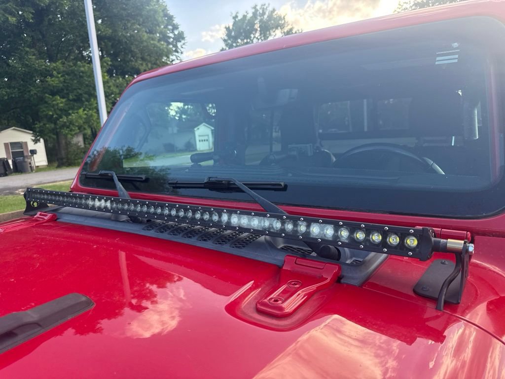 Used 2020 Jeep Gladiator Overland AWD/4WD image 16
