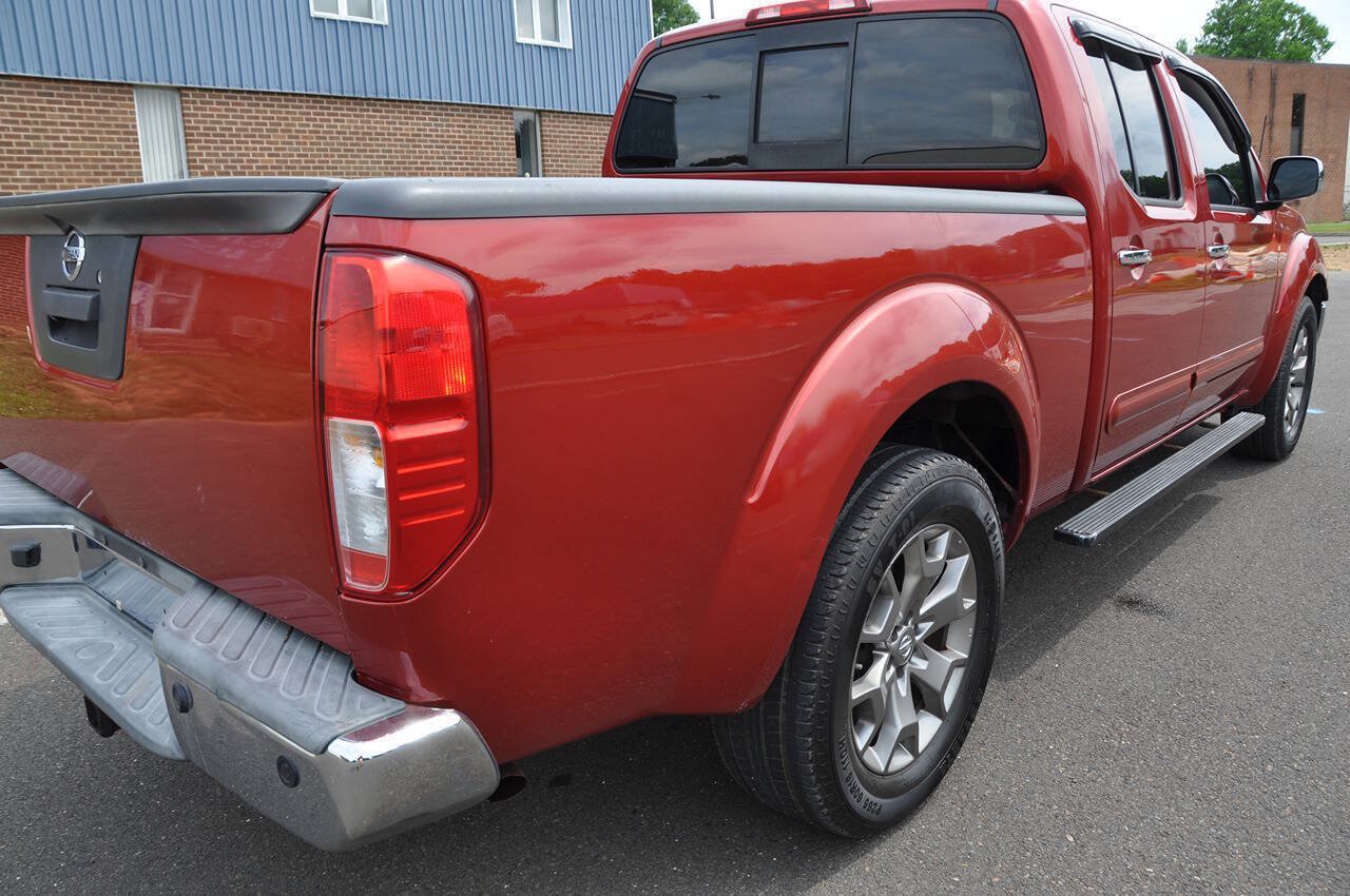Used 2014 Nissan Frontier SL w/ SL Moonroof Package AWD/4WD image 8