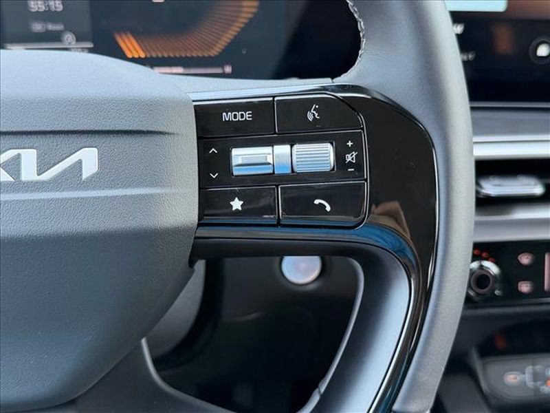 New 2026 Kia Sorento LX FWD image 24