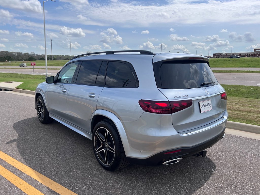 Used 2025 Mercedes-Benz GLS 450 4MATIC image 8