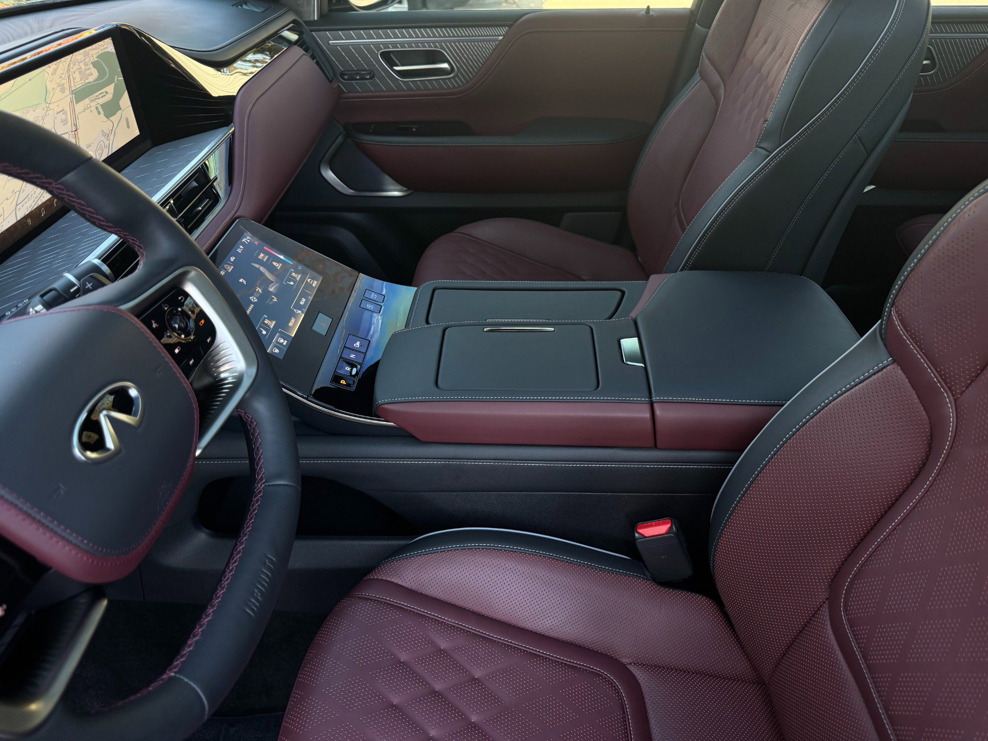 Used 2025 INFINITI QX80 Autograph w/ Autograph Exterior Package image 12