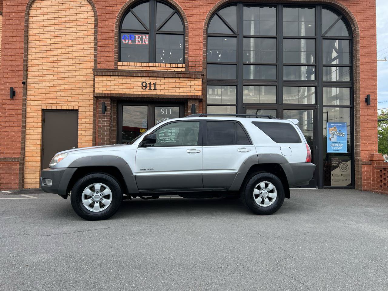 Used 2003 Toyota 4Runner SR5 AWD/4WD image 4