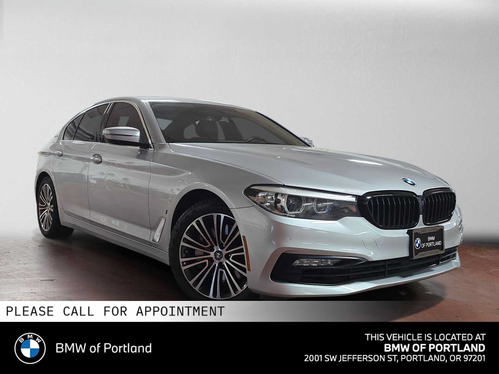 Used 2018 BMW 530e xDrive w/ Premium Package 2