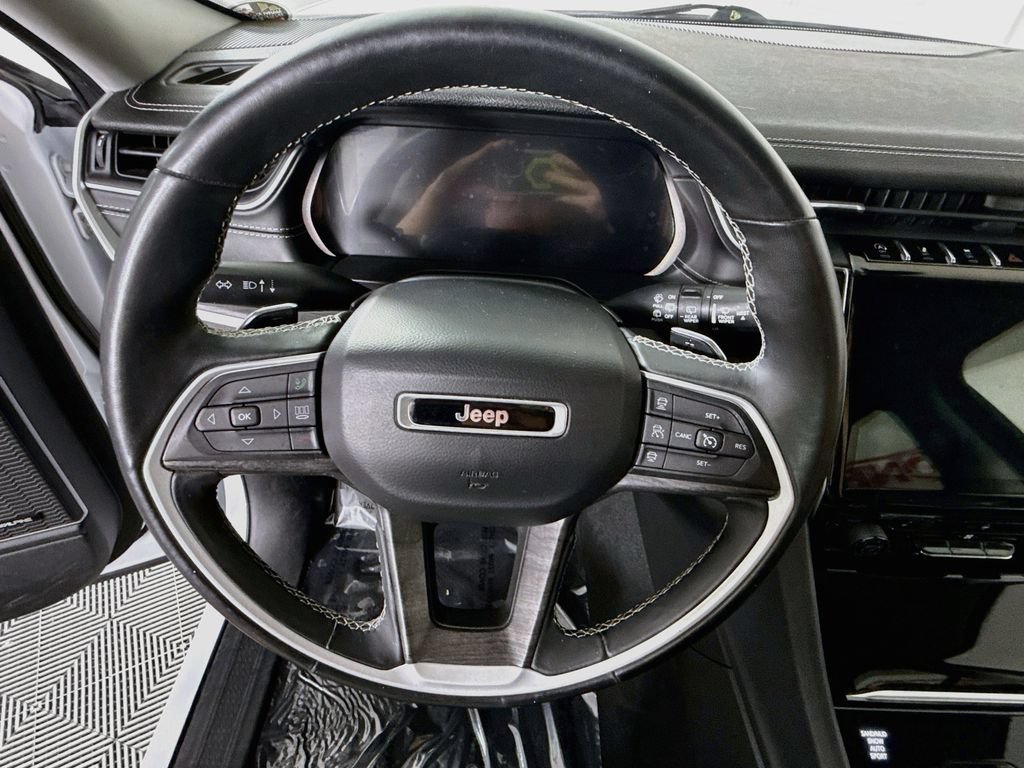 Used 2021 Jeep Grand Cherokee L Limited AWD/4WD image 21