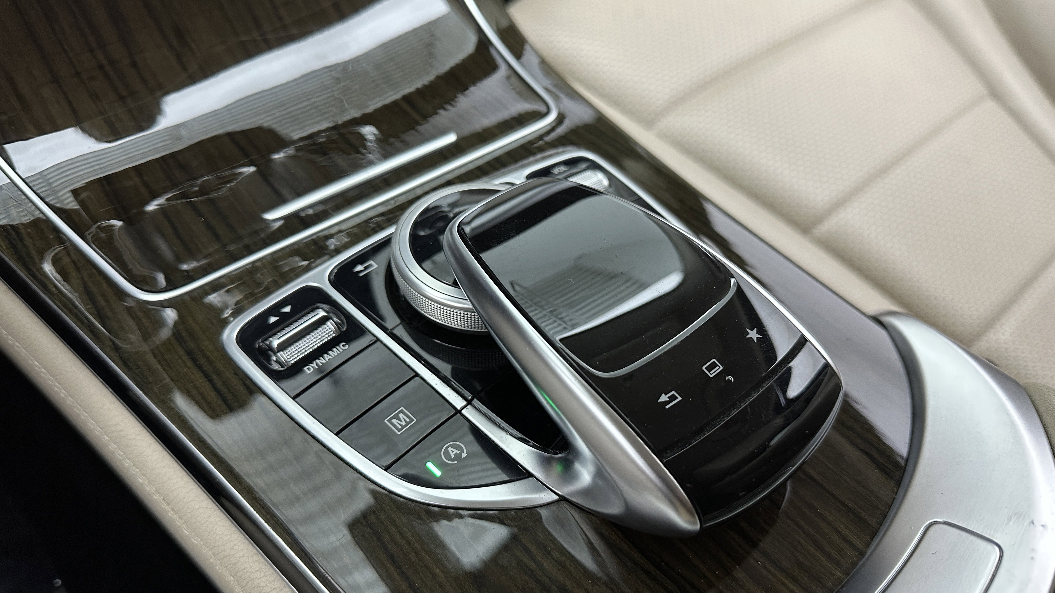 Used 2016 Mercedes-Benz GLC 300 image 18