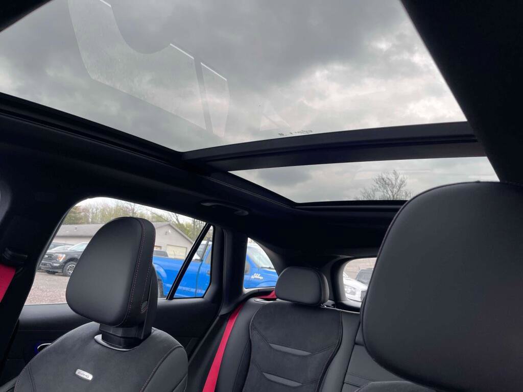 New 2026 Mercedes-Benz GLC 43 AMG 4MATIC image 5