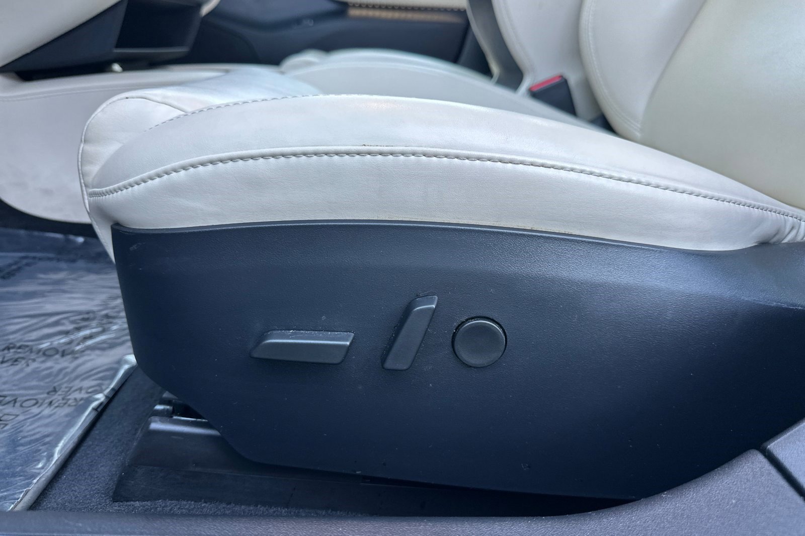 Used 2020 Tesla Model S Long Range Plus image 16