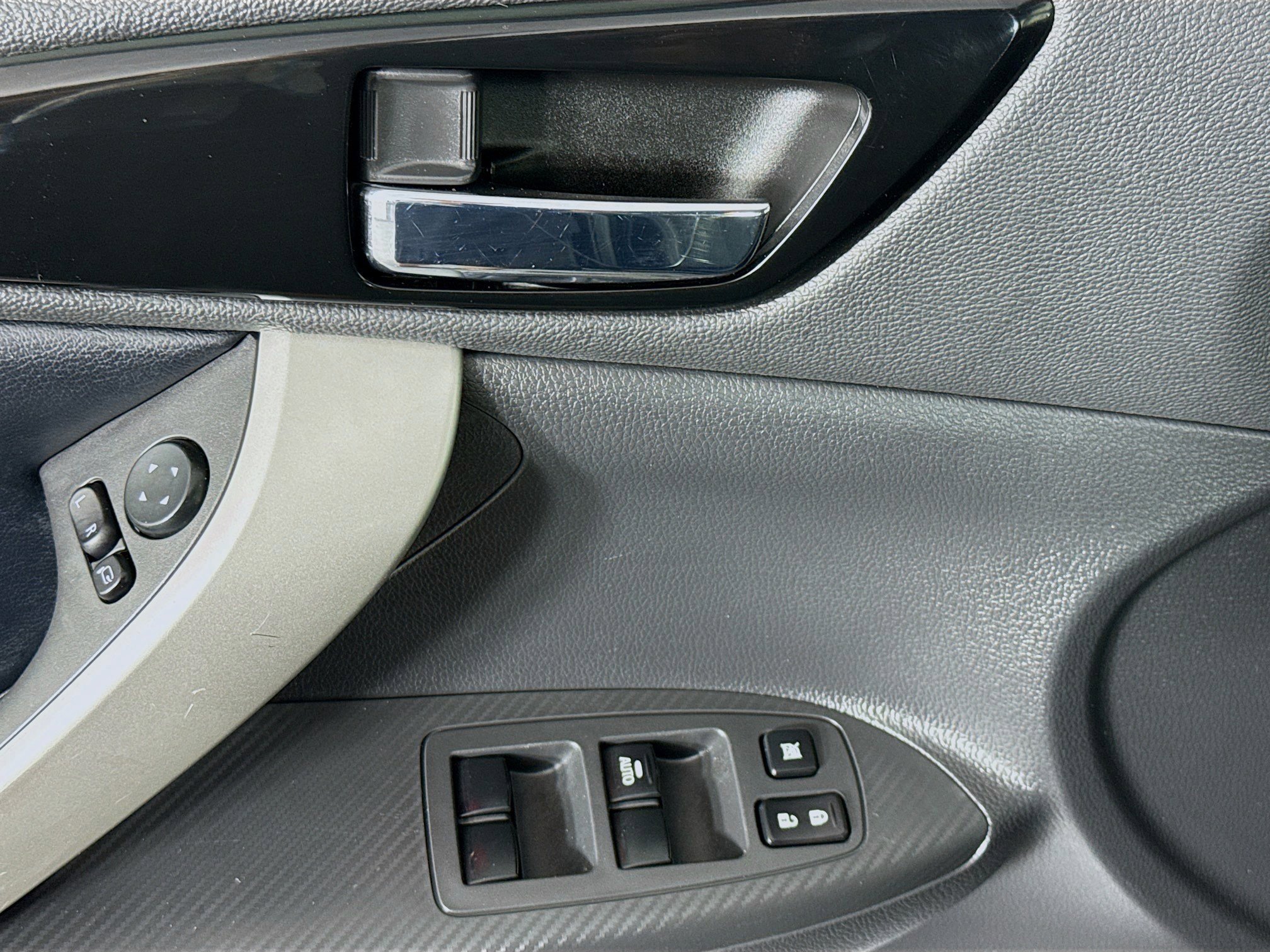 Used 2023 Mitsubishi Eclipse Cross SE image 23