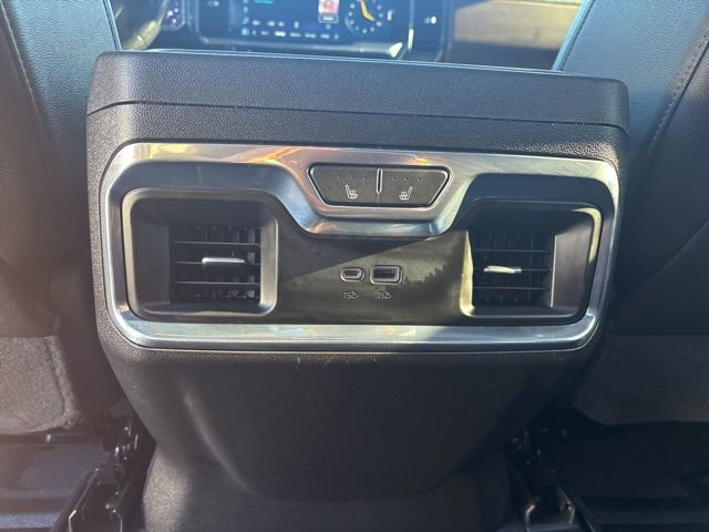 Used 2024 Chevrolet Silverado 1500 High Country image 22