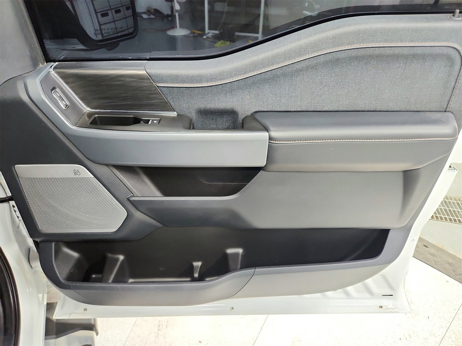 Used 2024 Ford F150 Lariat w/ Tow/Haul Package image 41