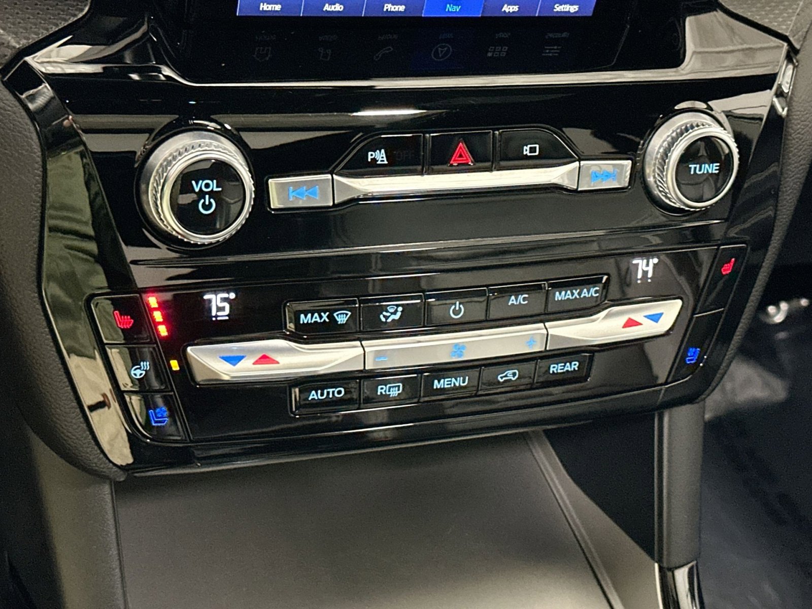 Used 2021 Ford Explorer ST w/ Equipment Group 401A image 26