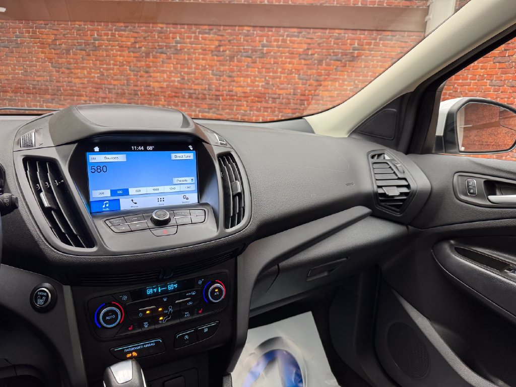 Certified 2019 Ford Escape SEL AWD/4WD image 18
