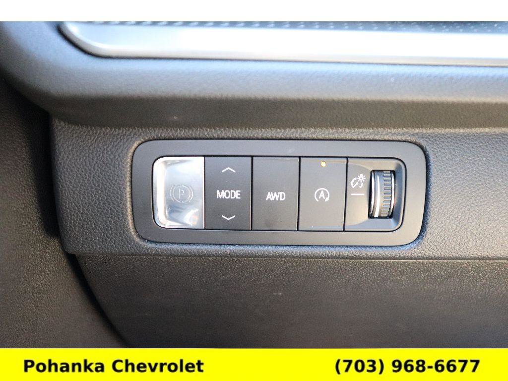 Certified 2025 Chevrolet Traverse LT w/ LPO, Floor Liner Package AWD/4WD image 14