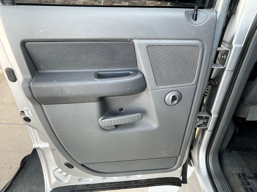 Used 2006 Dodge Ram 2500 Truck SLT w/ Quad Cab Big Horn Value Group image 13