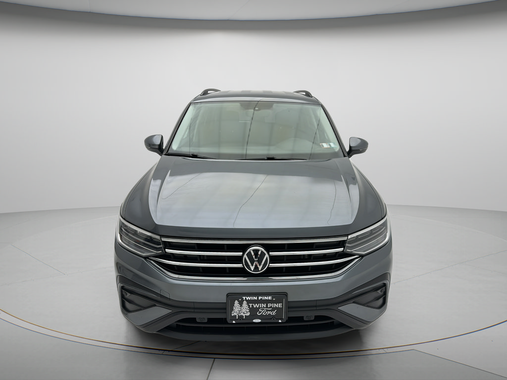 Used 2023 Volkswagen Tiguan S FWD image 2