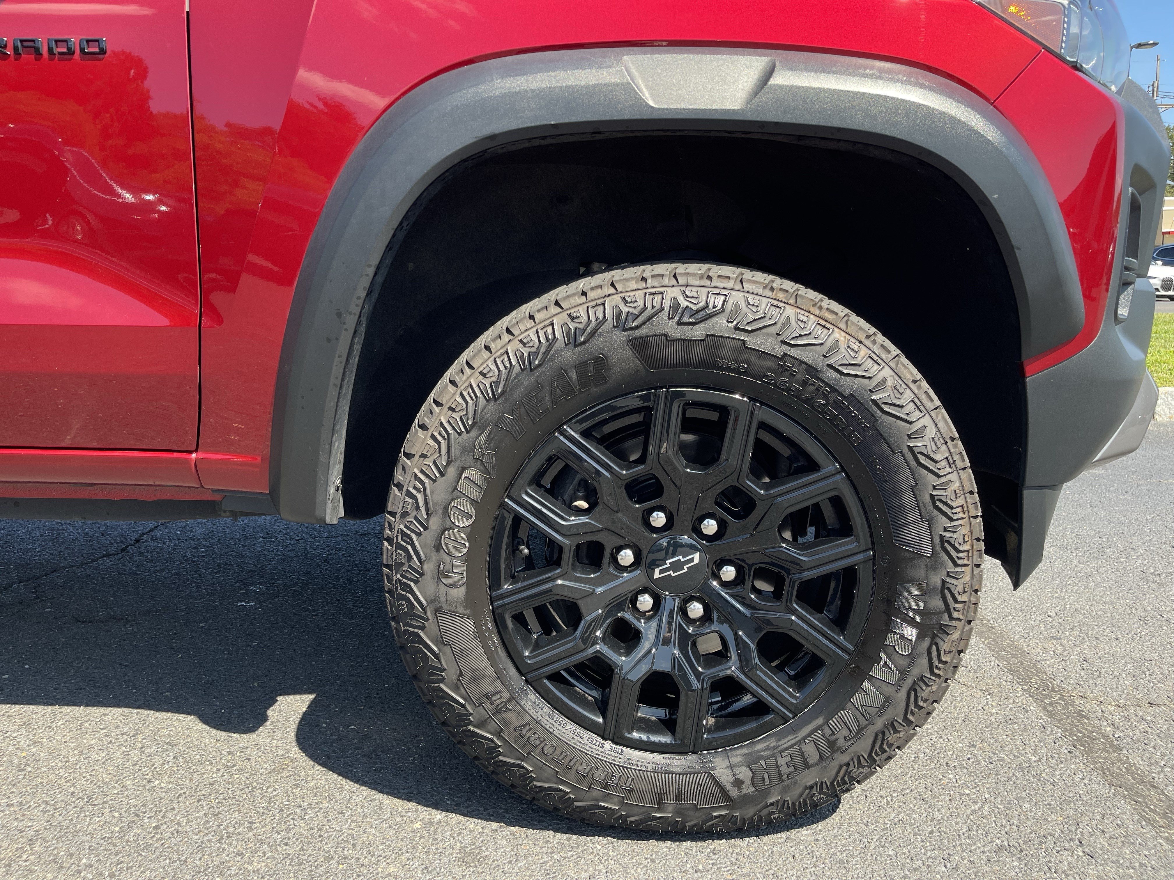 Used 2024 Chevrolet Colorado Trail Boss w/ Advanced Trailering Package AWD/4WD image 10