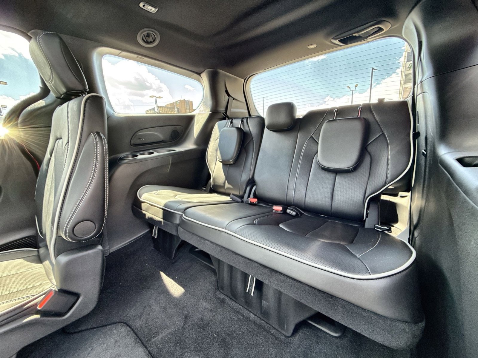 New 2026 Chrysler Pacifica Limited w/ S Appearance Package image 26