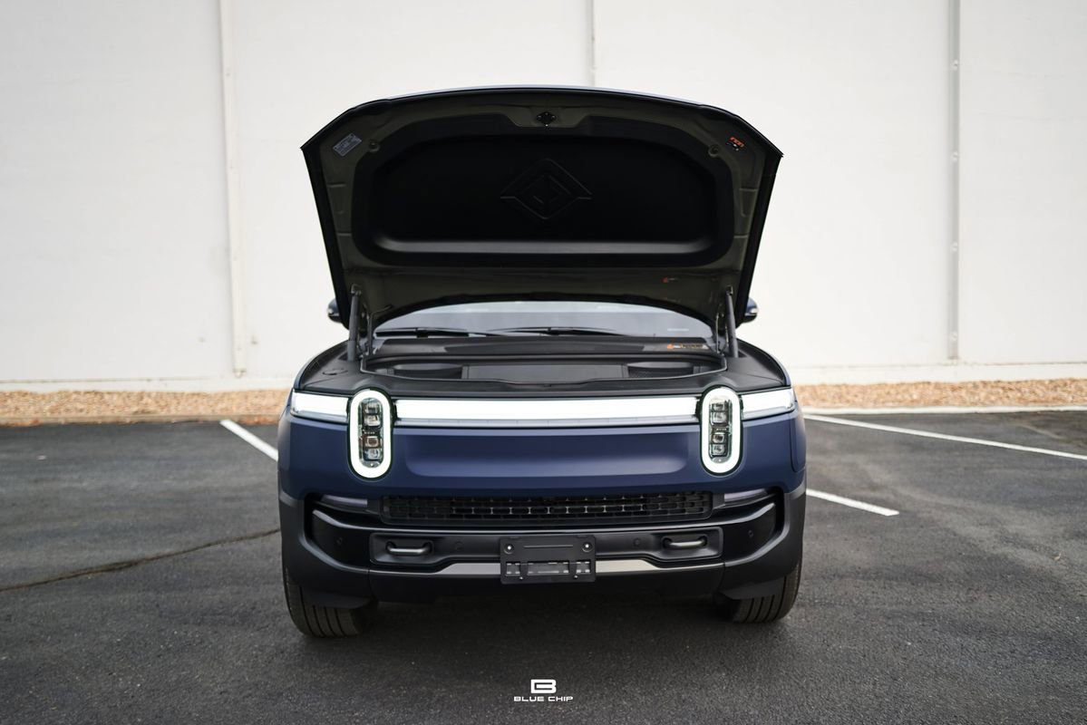 Used 2026 Rivian R1S Premium image 14