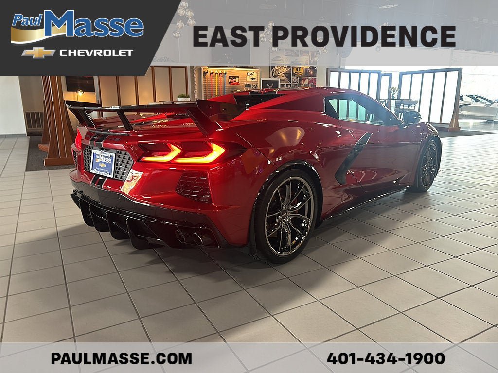 Used 2022 Chevrolet Corvette Stingray Premium Conv w/ Z51 Performance Package RWD image 6