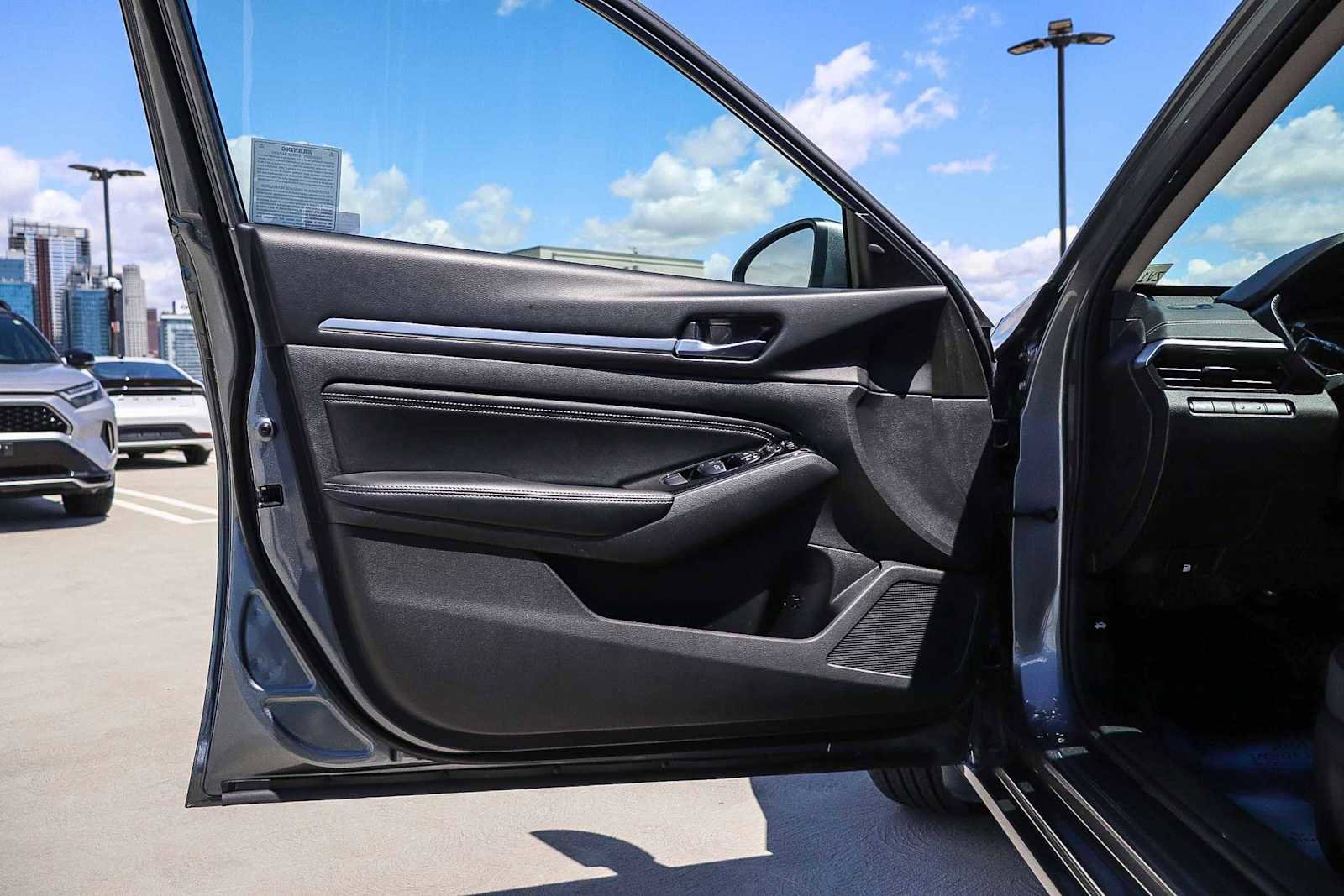 Used 2020 Nissan Altima 2.5 SV image 22