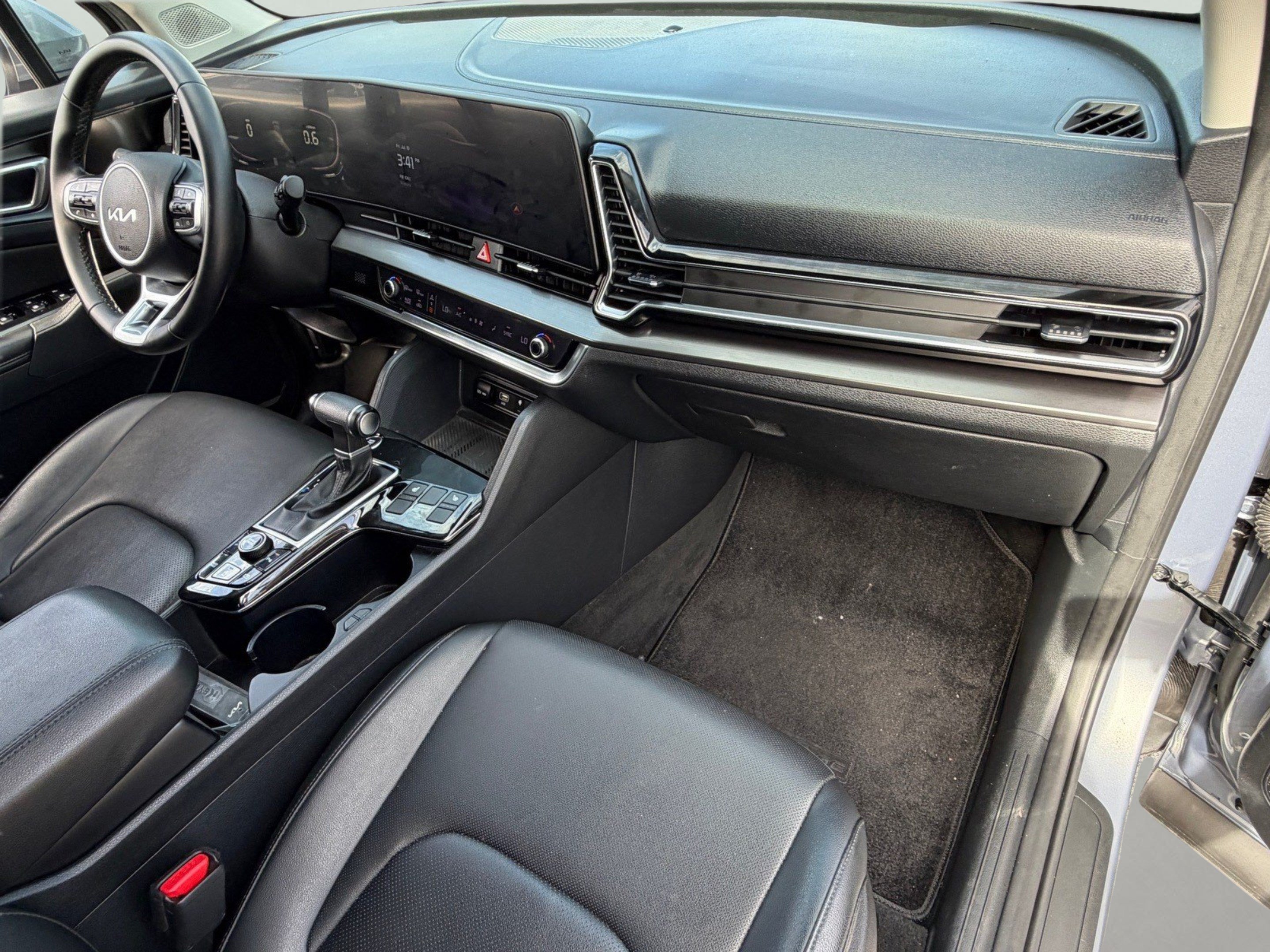Certified 2023 Kia Sportage EX FWD image 17