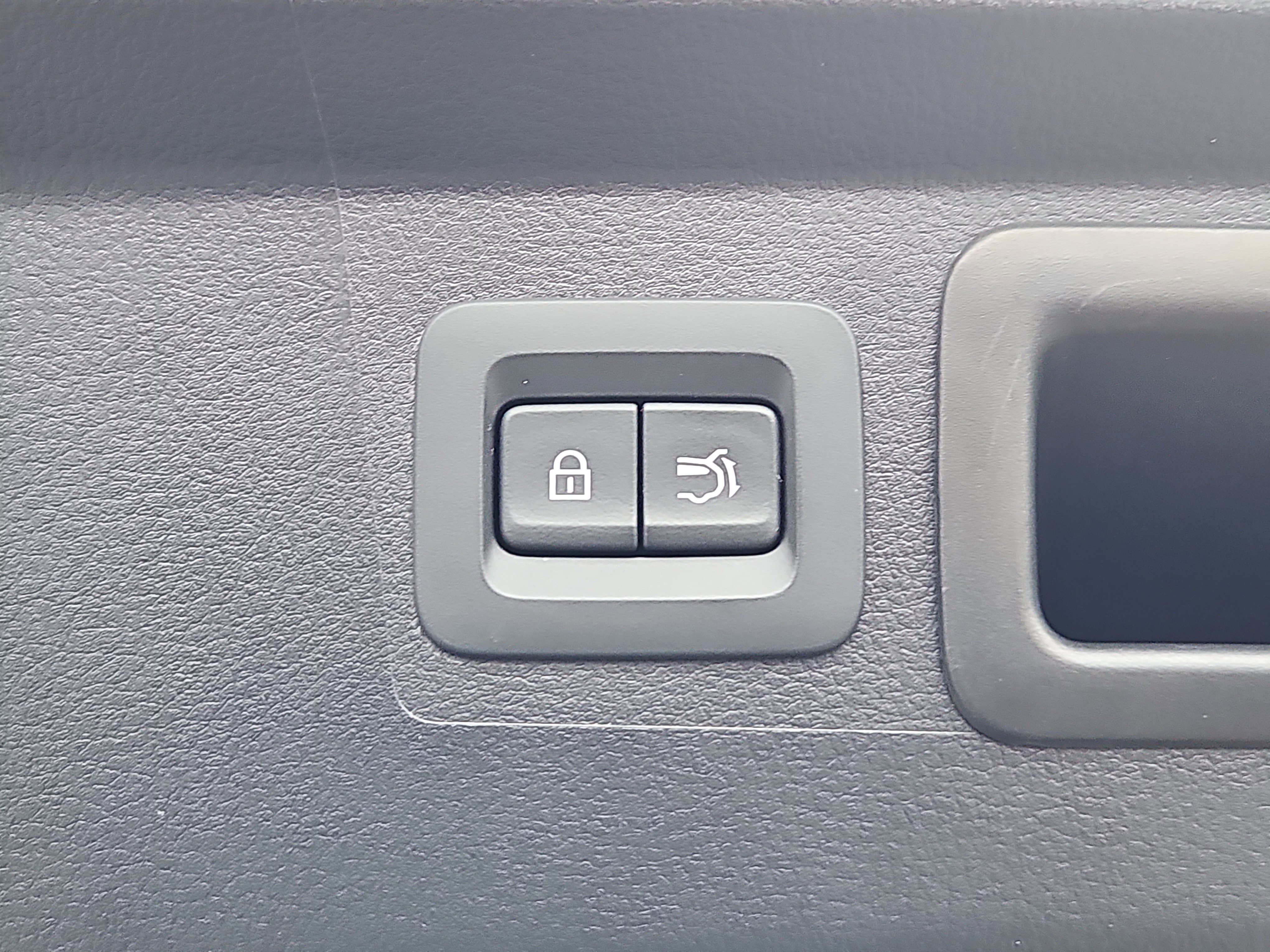 Certified 2025 MAZDA CX-50 2.5 Hybrid w/ Cargo Package image 15