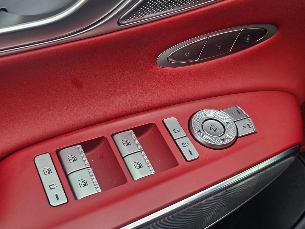 Certified 2025 Genesis GV70 3.5T Sport w/ Sport Advanced Package image 32