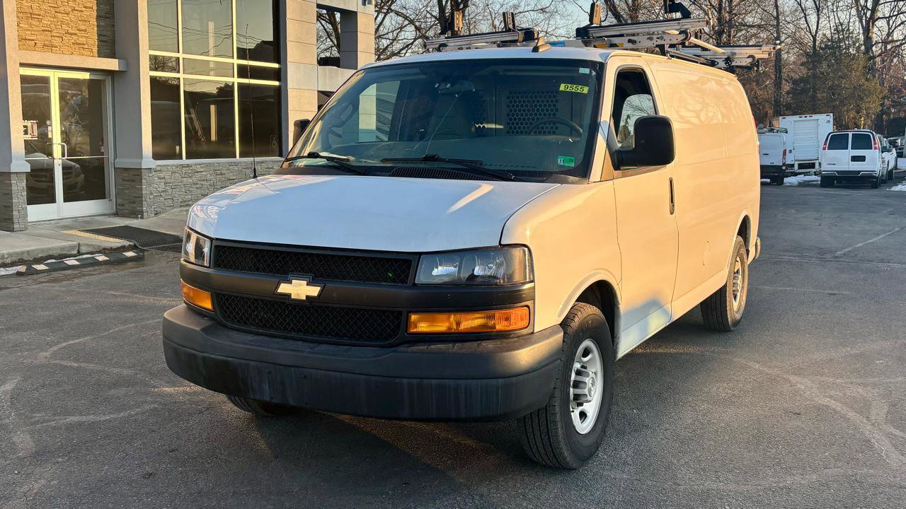 Used 2022 Chevrolet Express 2500 RWD 2500 135 w/ Driver Convenience Package image 2