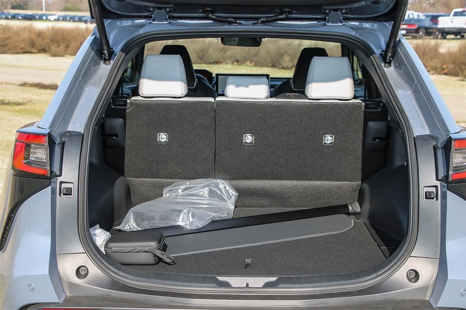 New 2026 Subaru Solterra AWD/4WD image 18