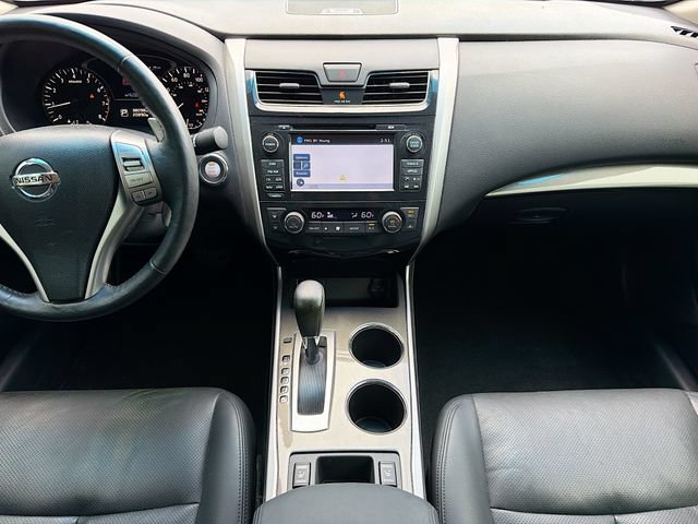 Used 2015 Nissan Altima 3.5 SL FWD image 18