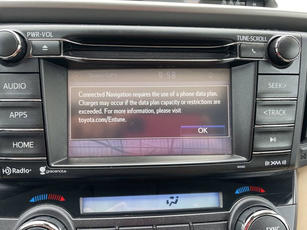 Used 2018 Toyota RAV4 XLE image 19