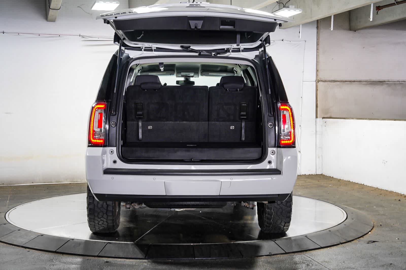 Used 2015 GMC Yukon SLE AWD/4WD image 26