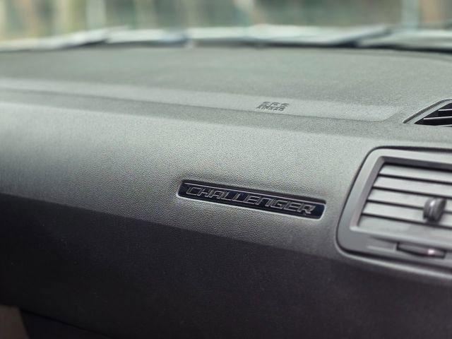 Used 2014 Dodge Challenger SXT Plus w/ Harman/Kardon Audio Group RWD image 32
