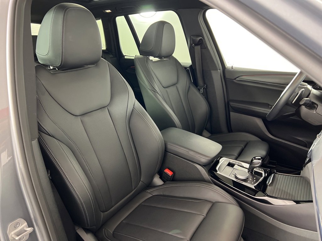Certified 2024 BMW X3 xDrive30i w/ Premium Package image 24