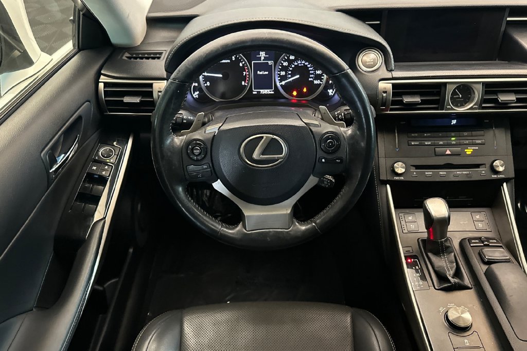 Used 2015 Lexus IS 250 RWD image 14