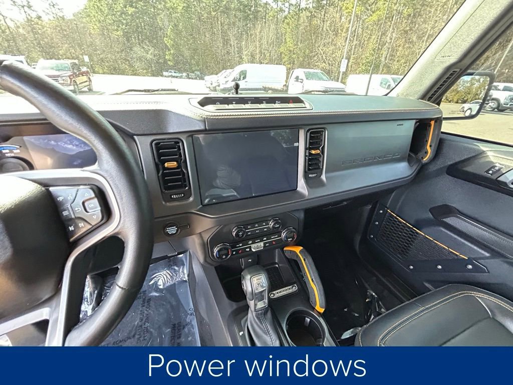 Used 2024 Ford Bronco Badlands image 32