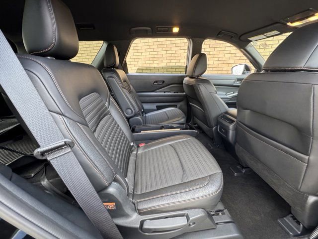 Used 2024 Nissan Pathfinder Rock Creek image 14