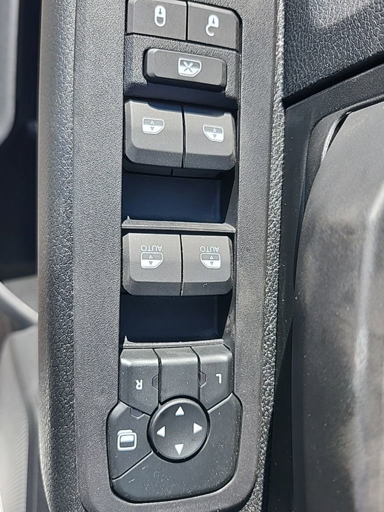 New 2026 RAM 3500 Tradesman AWD/4WD image 31