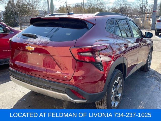 Used 2024 Chevrolet Trax LT w/ Driver Confidence Package image 3