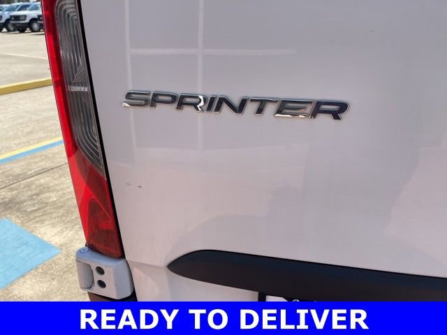 Used 2019 Freightliner Sprinter 144 Cargo image 7