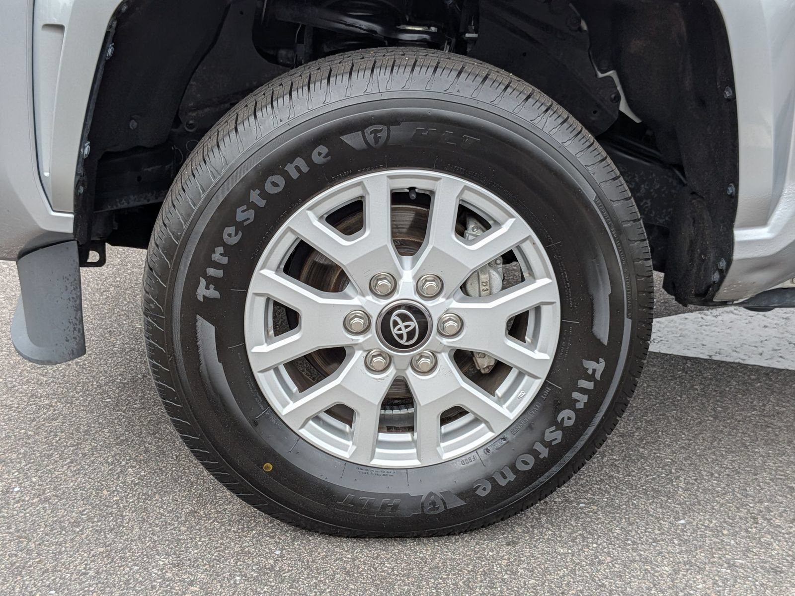 Used 2024 Toyota Tacoma SR5 AWD/4WD image 10