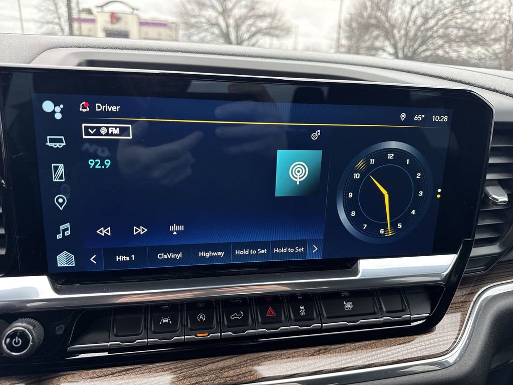 Used 2024 Chevrolet Silverado 1500 LT image 16