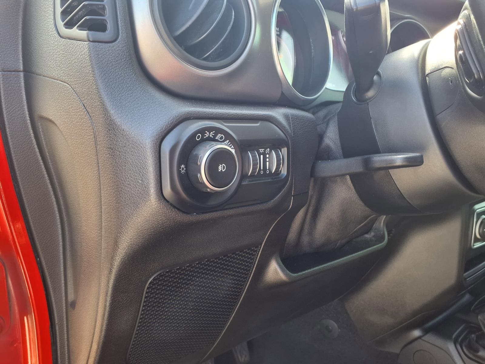 Used 2019 Jeep Wrangler Unlimited Sport S AWD/4WD image 13