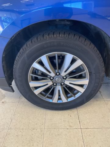 Used 2020 Nissan Pathfinder SL FWD image 35