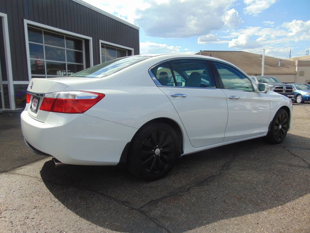 Used 2013 Honda Accord EX image 9